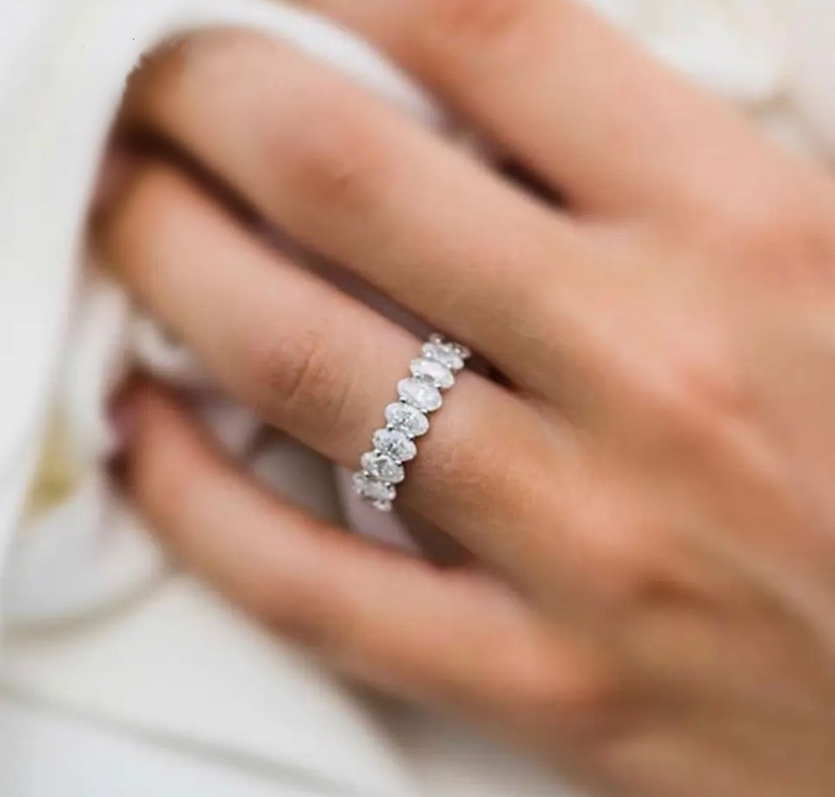 Elegance Ring