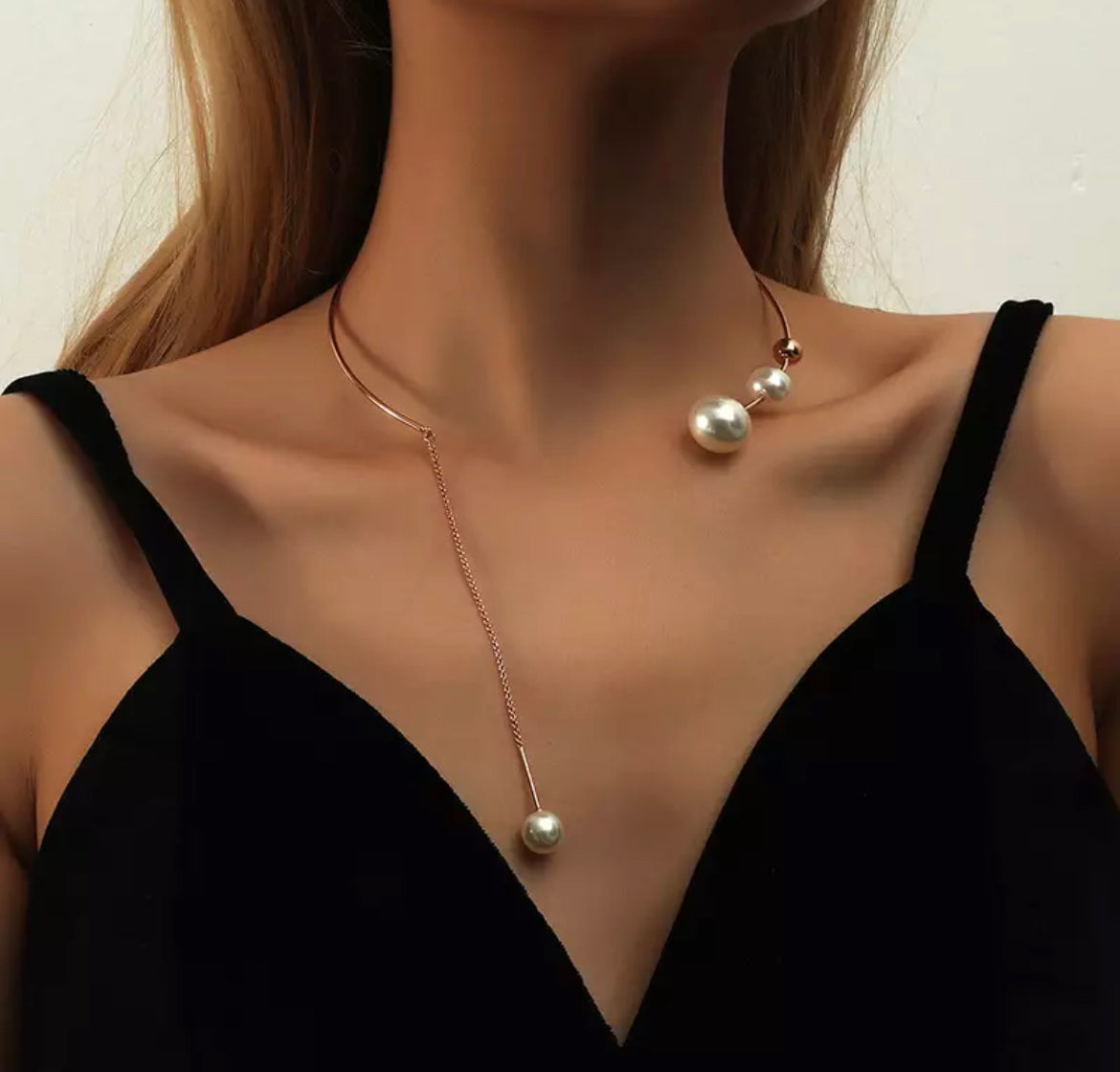 Elegant Pearl Chocker Necklace
